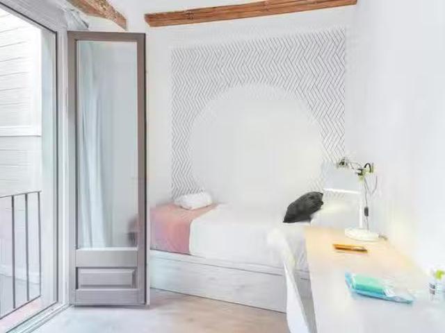 Habitación en Carrer d'Escudellers, El Gòtic