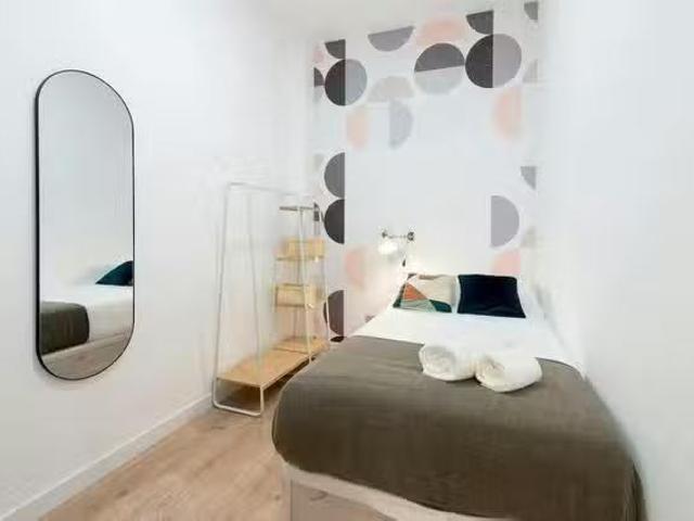 Habitación en Carrer d'Escudellers, El Gòtic