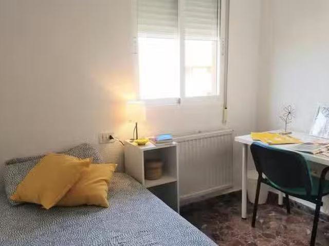 Habitación en Carrer d'Ibi, Terramelar