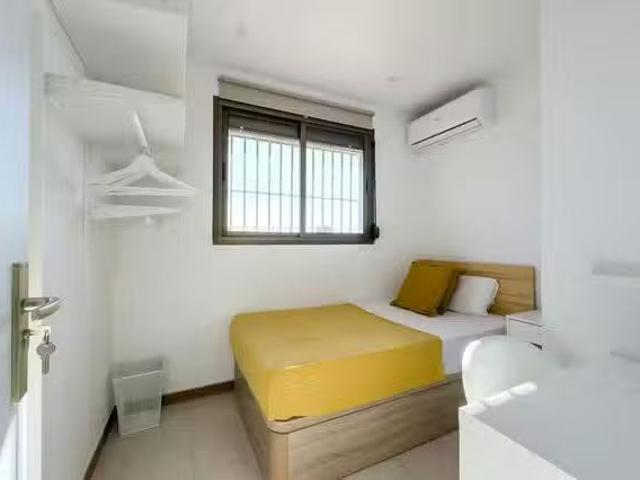 Habitación en Carrer d'Occident