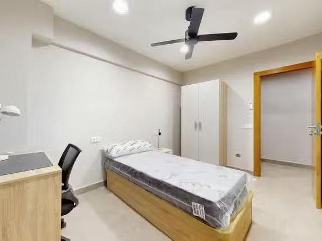 Habitación en Carrer Enmig