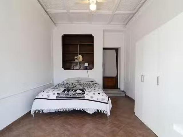 Habitación en Carrer General San Martín, Russafa