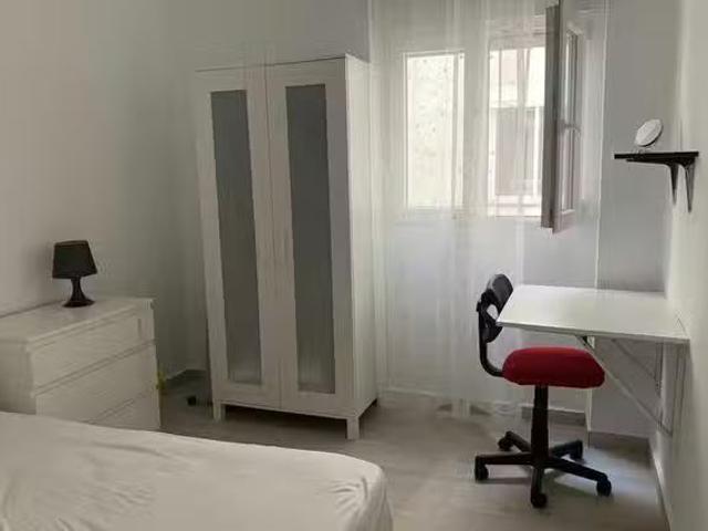 Habitación en Carrer La Torta O del Sergent