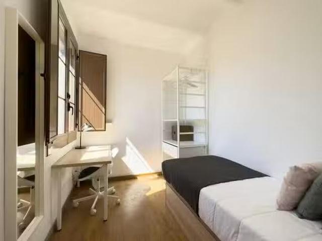 Habitación en Carrer Nou de la Rambla, El Raval