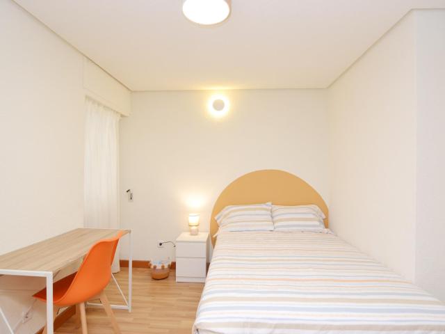 HABITACIÓN EN CHAMBERÍ