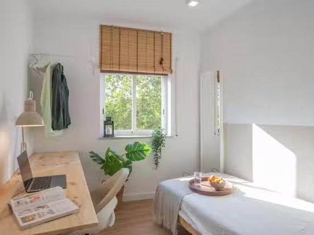 Habitación en Gran Via de les Corts Catalanes, 206