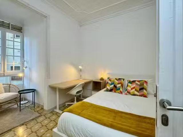 Habitación en Gran Via de les Corts Catalanes, L'Eixample