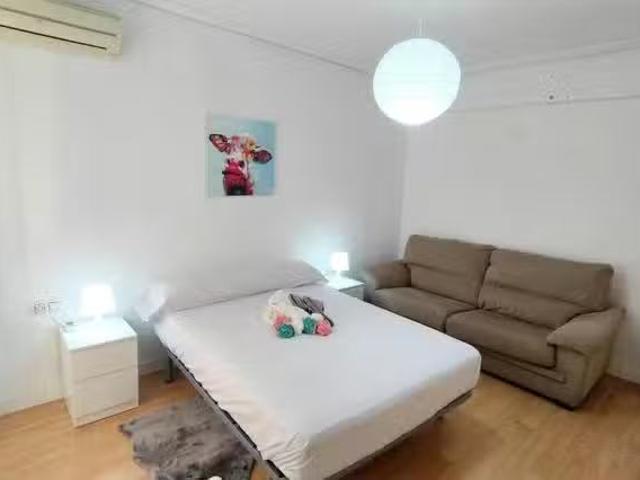 Habitación en Paseo de Almería