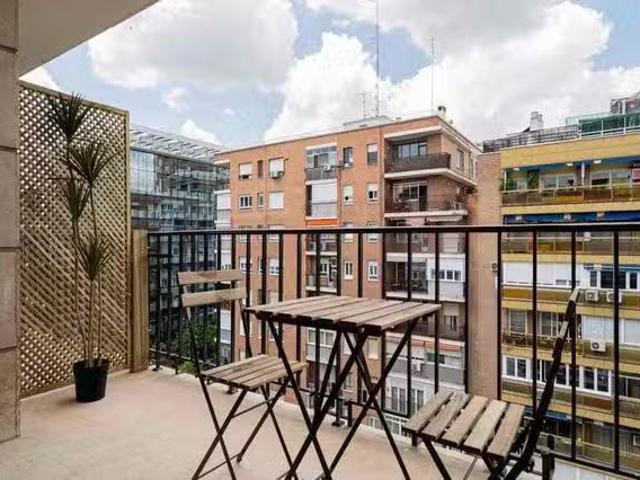 Habitación en Paseo de la Castellana