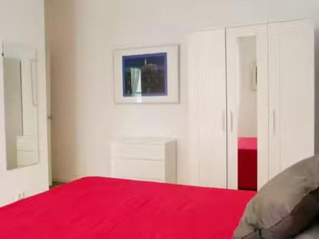 Habitación en Paseo de la Castellana, Castillejos