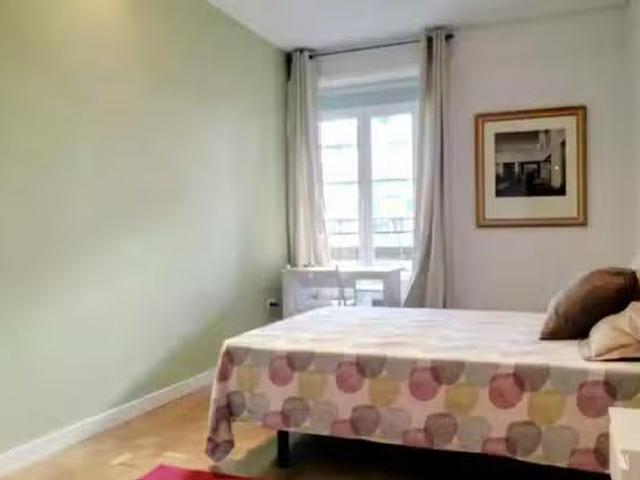 Habitación en Paseo de la Castellana, Castillejos