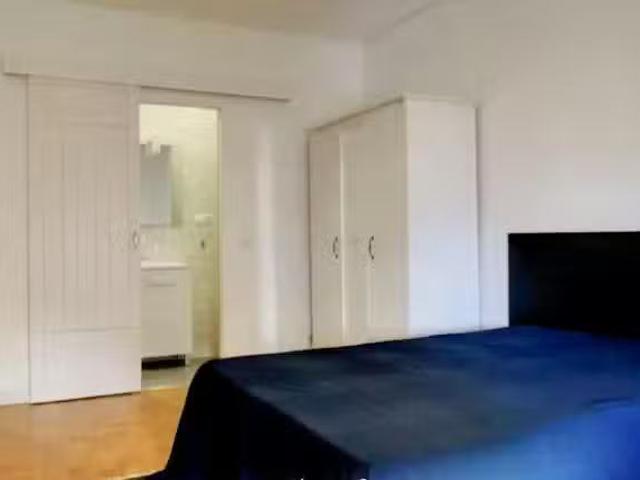 Habitación en Paseo de la Castellana, Castillejos