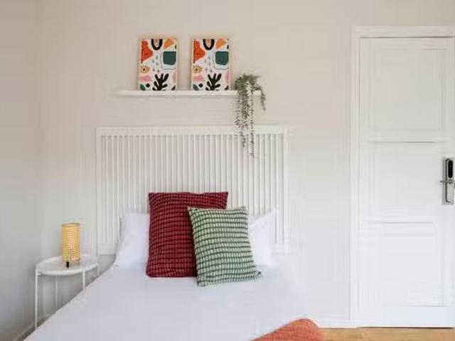 Habitación en Paseo de la Castellana, Cuatro Caminos