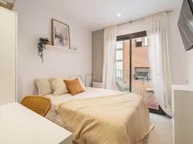 Habitación en Passatge de Paca Soler