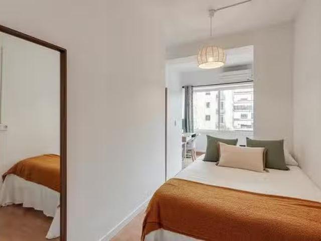 Habitación en Passeig de Gràcia, Eixample
