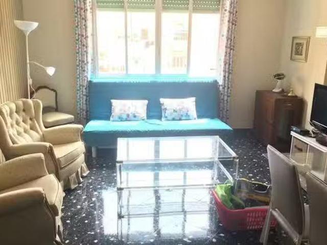 Habitación en Passeig de la Petxina, Extramurs
