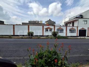 Habitación en PB en renta en San Pedro Zacatenco