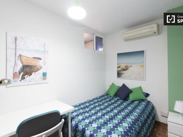 Habitación en piso compartido, 5 habitaciones, Alcalá de Henares