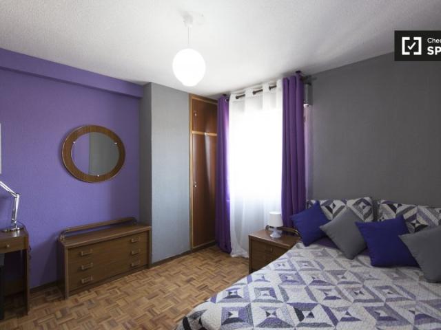 Habitación en piso compartido, 5 habitaciones, Alcalá de Henares