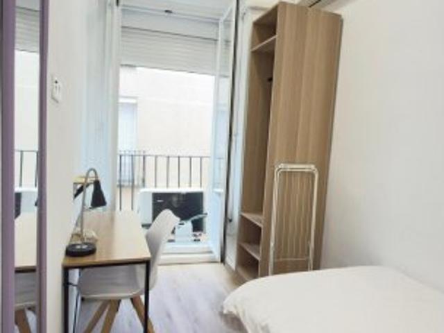 Habitación en piso compartido, Universidad, Madrid