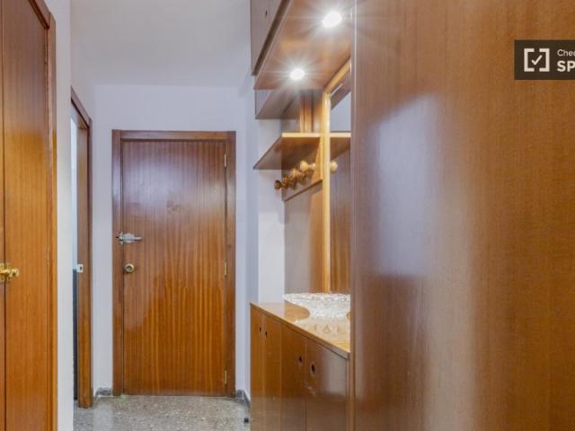Habitación en piso compartido, Camí Fondo, Valencia