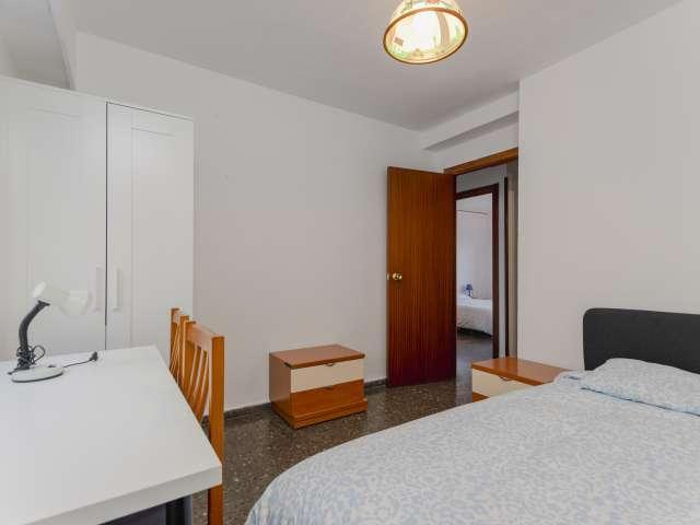 Habitación en piso compartido, Camí Fondo, Valencia