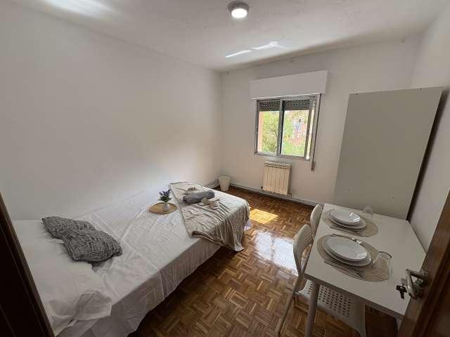 Habitación en piso compartido, Casa de Campo, Madrid