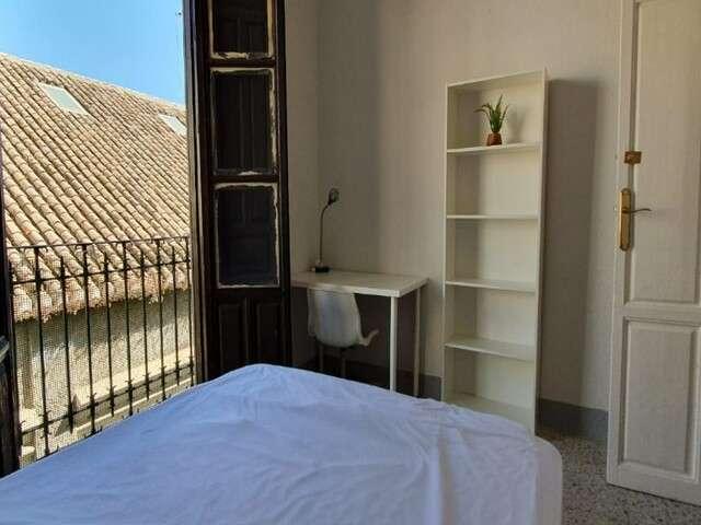 Habitación en piso compartido, Centro Sagrario, Granada