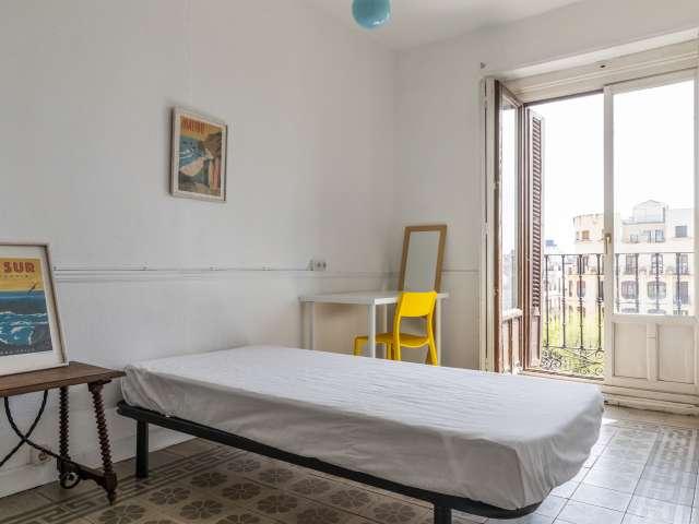 Habitación en piso compartido de 4 habitaciones en Universidad, Madrid