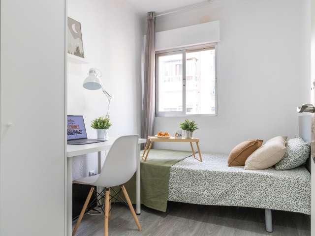 Habitación en piso compartido de 4 habitaciones en Vicálvaro, Madrid