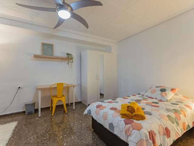 Habitación en piso compartido de 4 habitaciones en Xirivella, Valencia