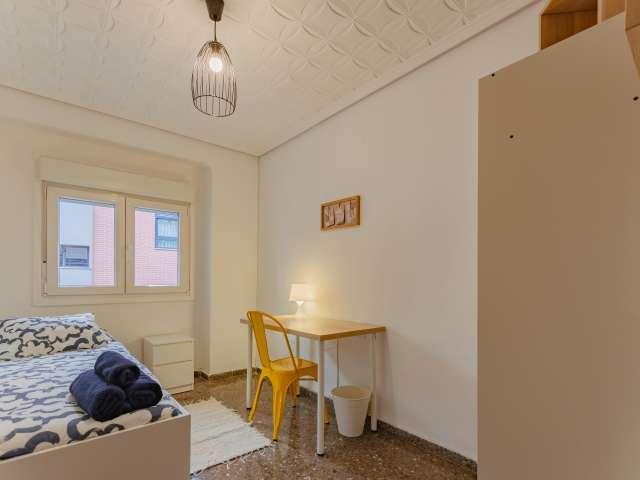 Habitación en piso compartido de 4 habitaciones en Xirivella, Valencia