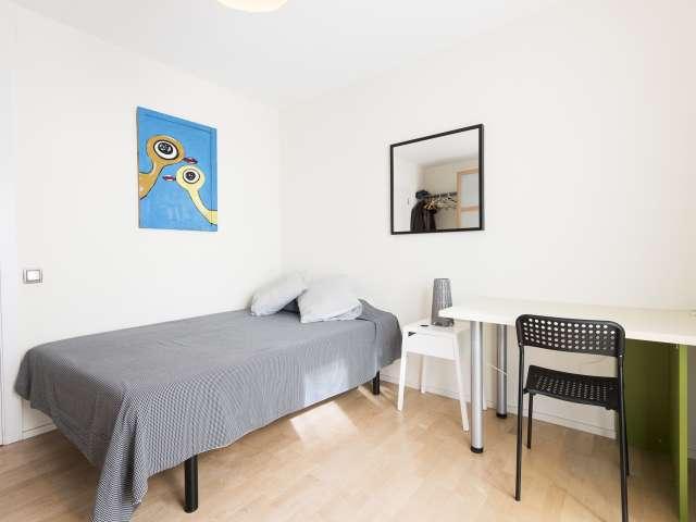 Habitación en piso compartido de 4 habitaciones en alquiler, el Raval, Barcelona