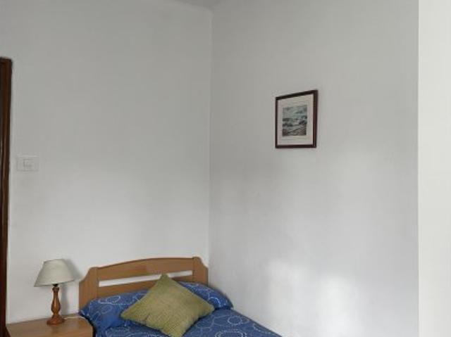 Habitación en piso compartido de 4 habitaciones en alquiler en Vigo