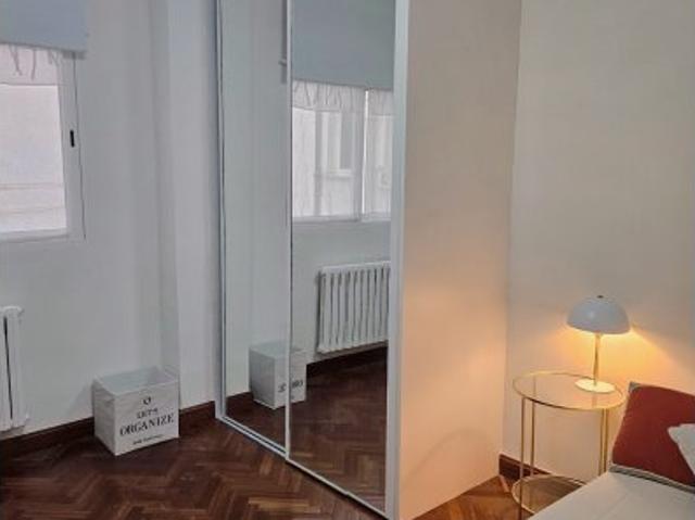 Habitación en piso compartido de 4 habitaciones en alquiler en Zaragoza