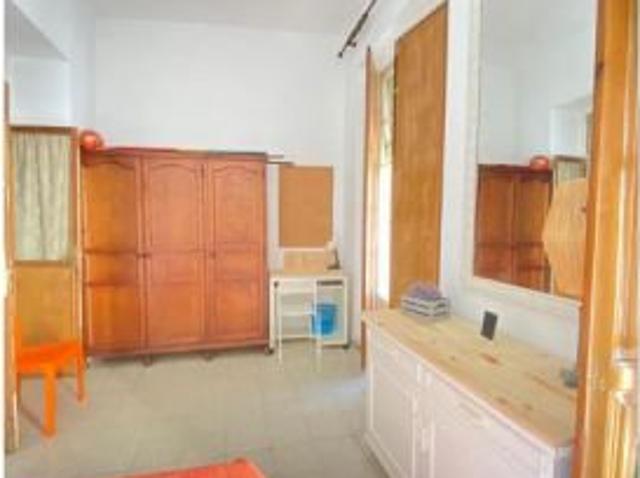 Habitación en piso compartido de 4 habitaciones en alquiler en Centro Histórico