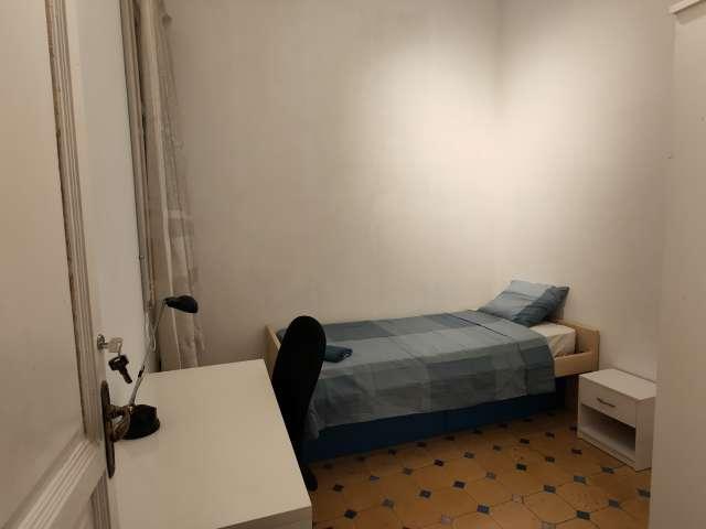 Habitación en piso compartido de 4 habitaciones en alquiler en El Fort Pienc
