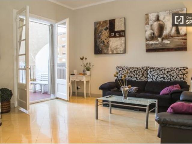 Habitación en piso compartido de 4 habitaciones en alquiler en Sant Antoni, perfecta para estudiante