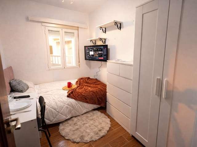 Habitación en piso compartido de 4 habitaciones en alquiler, Palacio, Madrid
