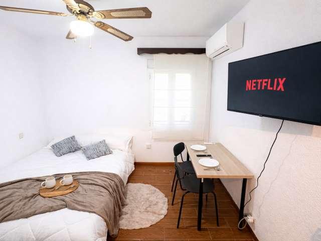 Habitación en piso compartido de 4 habitaciones en alquiler, Palacio, Madrid