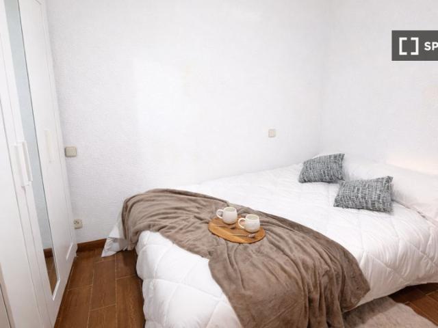 Habitación en piso compartido de 4 habitaciones en alquiler, Palacio, Madrid