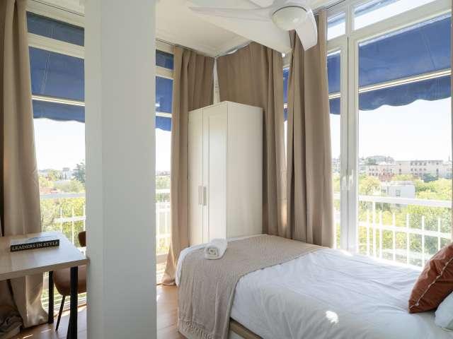 Habitación en piso compartido de 4 habitaciones en Castilla
