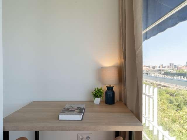 Habitación en piso compartido de 4 habitaciones en Castilla
