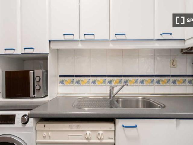 Habitación en piso compartido de 4 habitaciones en Gaztambide, Madrid