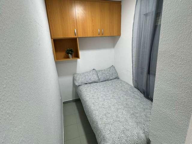 Habitación en piso compartido de 4 habitaciones en Getafe