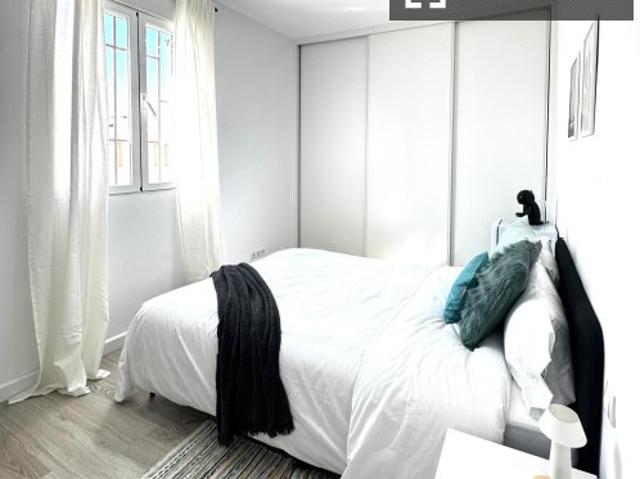 Habitación en piso compartido de 4 habitaciones en Ríos Rosas, Madrid