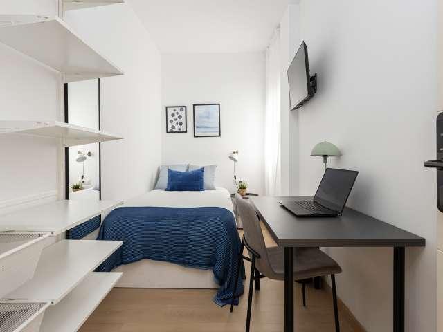 Habitación en piso compartido de 4 habitaciones en Sant Antoni, Barcelona