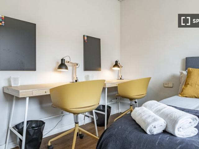 Habitación en piso compartido de 4 habitaciones en Sant Cugat Del Vallès