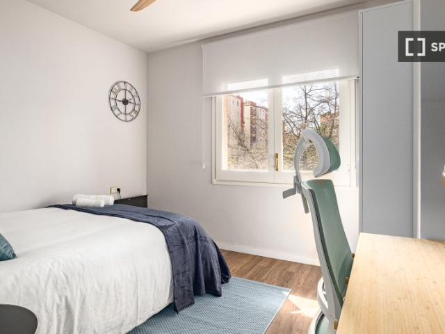 Habitación en piso compartido de 4 habitaciones en Sant Cugat Del Vallès