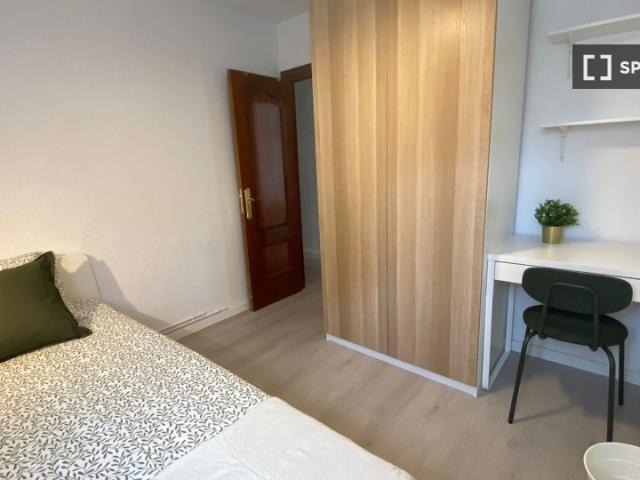 Habitación en piso compartido de 4 habitaciones en San Cristóbal, Madrid